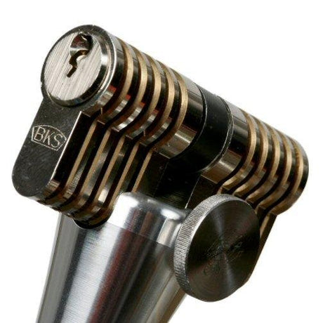 I don't want to pay a locksmith £150 quid!